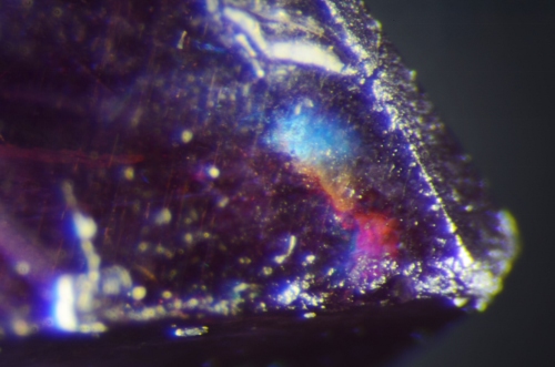 Fracture Filling versus Iridescence – The Gem Lab